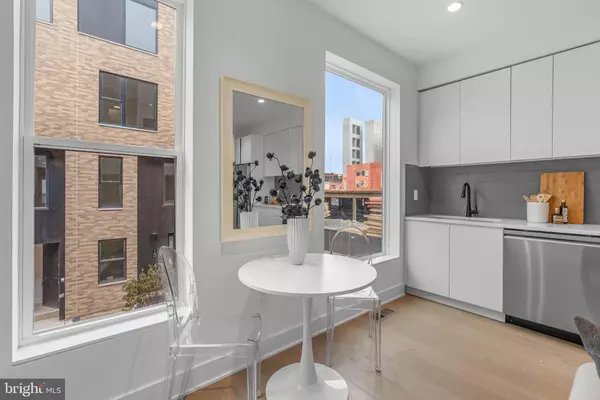 Philadelphia, PA 19123,635 N 7TH ST #H2A