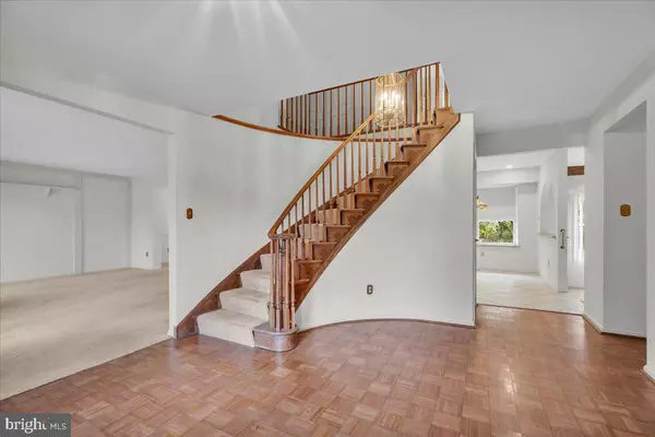 Mount Laurel, NJ 08054,9 MICHAELSON DR