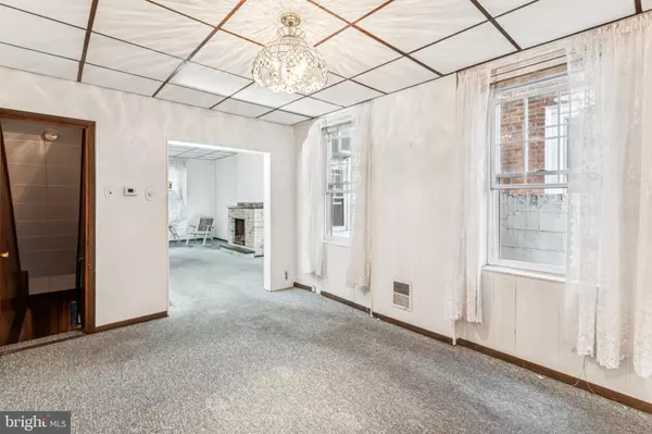 Philadelphia, PA 19130,814 N 25TH ST