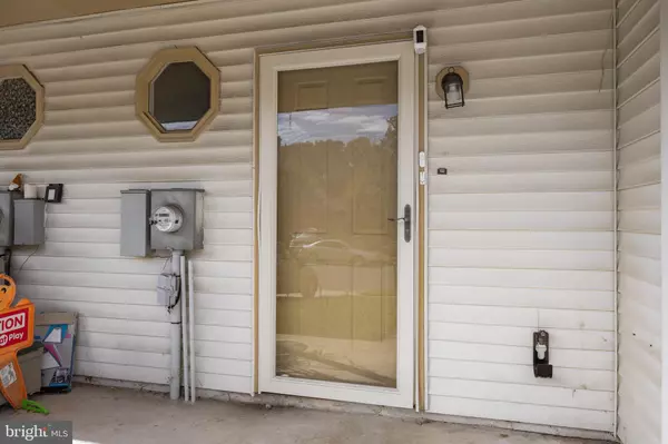 Clementon, NJ 08021,13 SUMMIT CT