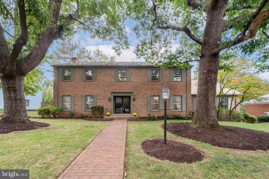 1224 PERRY WILLIAM DR, Mclean, VA 22101