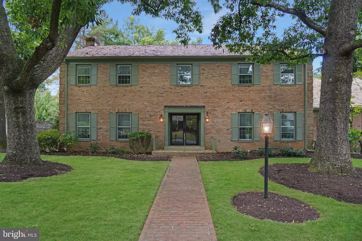 Mclean, VA 22101,1224 PERRY WILLIAM DR