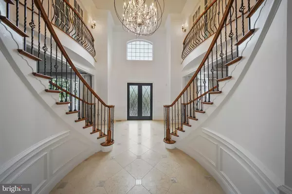 Ashburn, VA 20147,43582 OLD KINDERHOOK DR