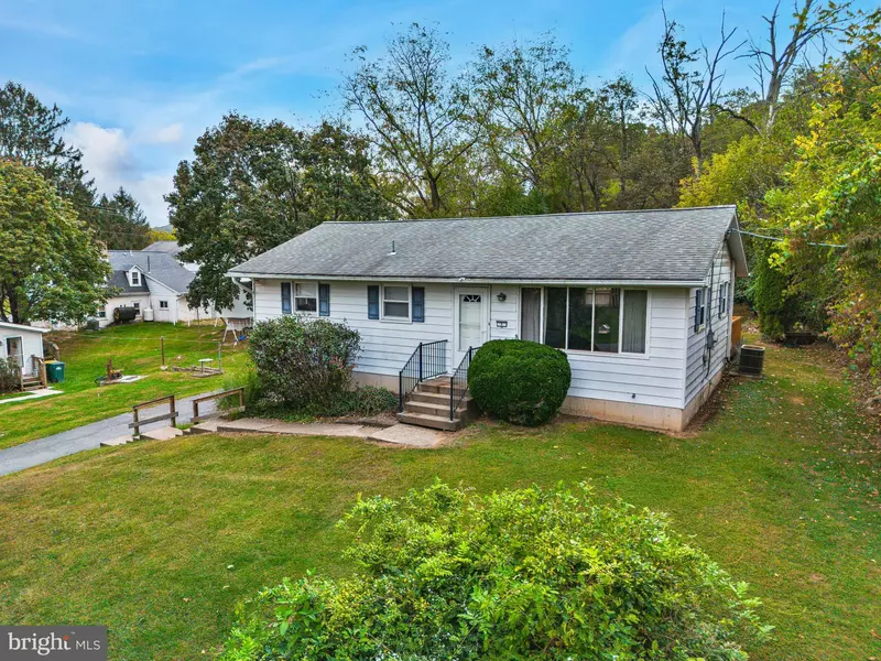 5 FLAGLER ST, Easton, PA 18042