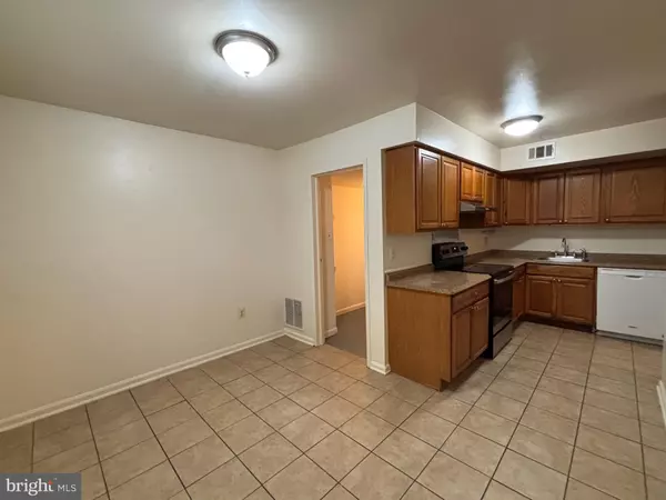 Annandale, VA 22003,4657 LOGSDON DR