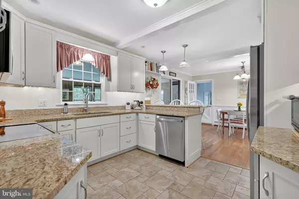 Chesterfield, NJ 08515,14 IRON BRIDGE RD