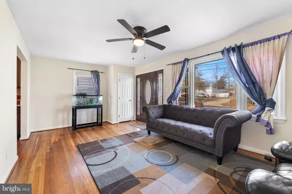 Lanham, MD 20706,9207 4TH ST