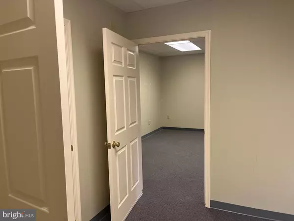 Hershey, PA 17033,1512 E CARACAS AVE #450