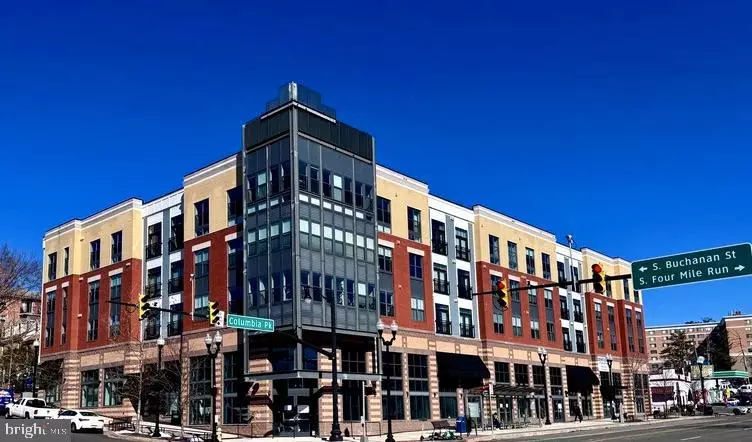 989 S BUCHANAN ST #418, Arlington, VA 22204