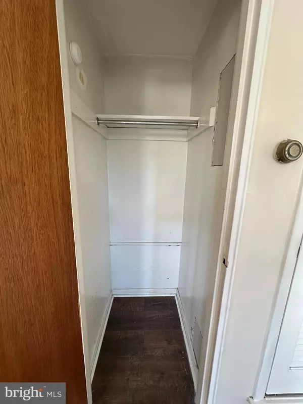 Philadelphia, PA 19120,5812 N 2ND ST