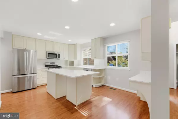 Reston, VA 20190,1403 GREENMONT CT