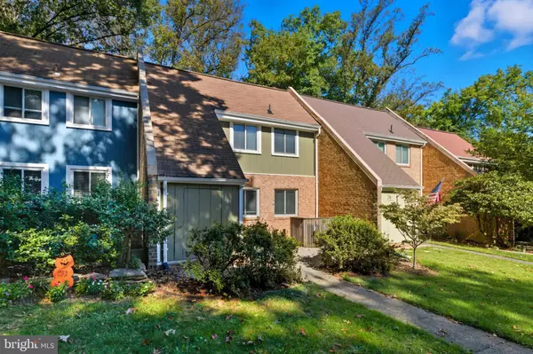 Reston, VA 20190,1403 GREENMONT CT