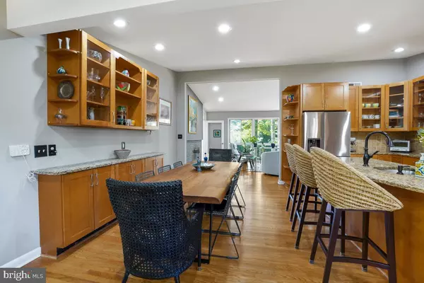 Bethesda, MD 20817,9012 HONEYBEE LN