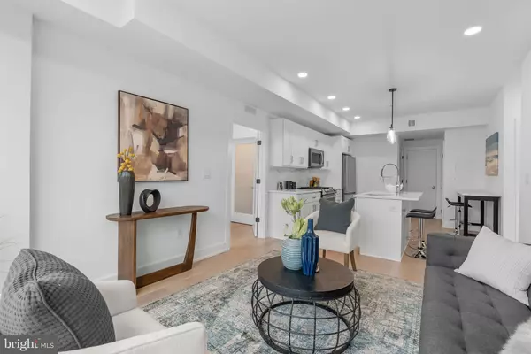 Philadelphia, PA 19123,950 N 2ND ST #UNIT 4B