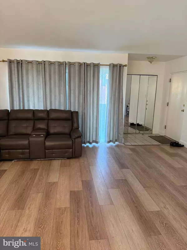 Philadelphia, PA 19115,2015 WELSH RD #D50