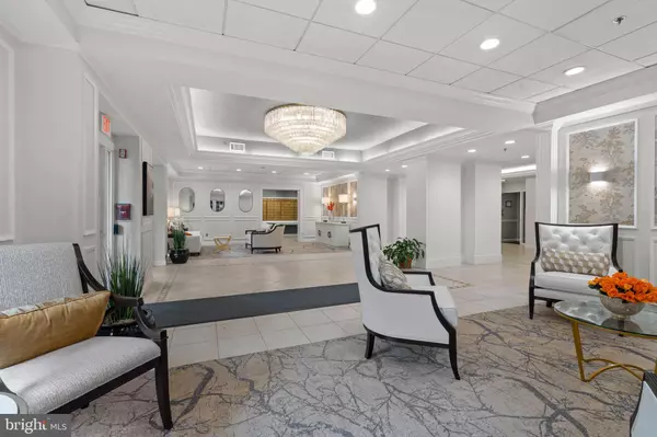 Leesburg, VA 20176,19385 CYPRESS RIDGE TER #914