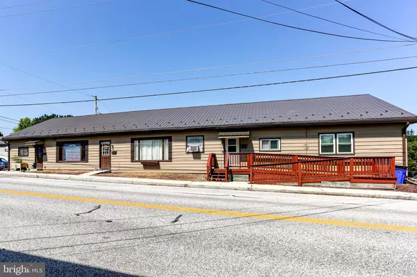 Dillsburg, PA 17019,11 N CHESTNUT ST #F