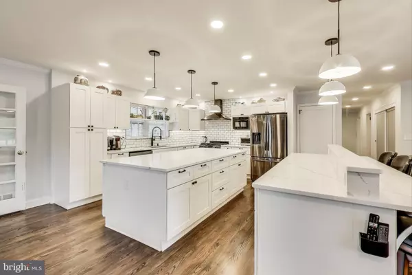 Arlington, VA 22207,3100 N GLEBE RD