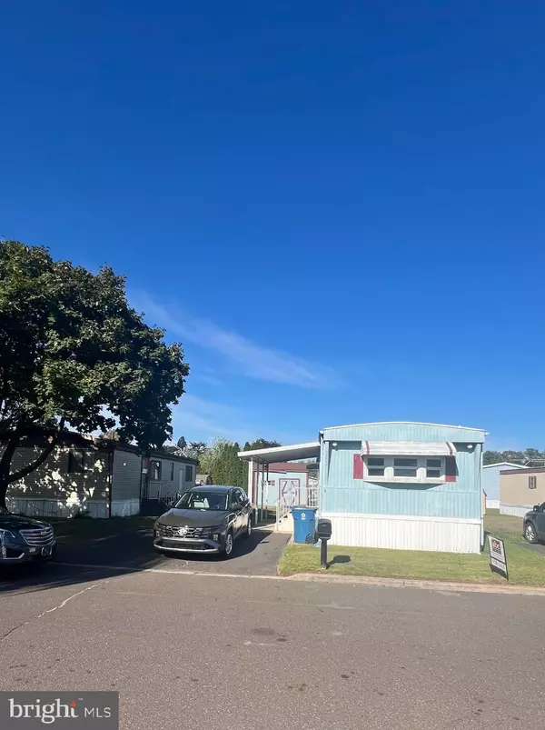 Morrisville, PA 19067,9802 LAWSON DR