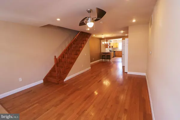 Philadelphia, PA 19145,1818 S 18TH ST