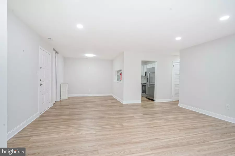 4617-A ABERDEEN DR, Mount Laurel, NJ 08054