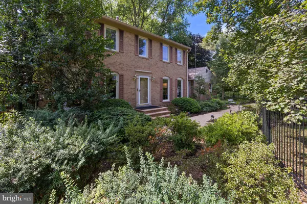 Gaithersburg, MD 20878,16400 MONTECREST LN