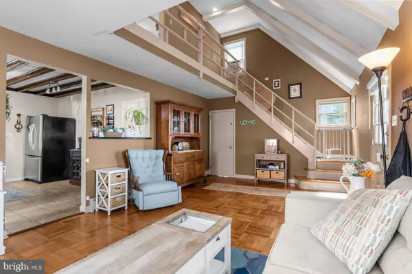 Jenkintown, PA 19046,1907 JENKINTOWN RD