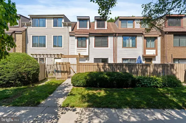 Gaithersburg, MD 20886,10014 FOREST VIEW PL