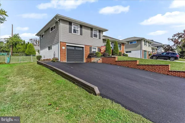 Broomall, PA 19008,416 WARREN BLVD