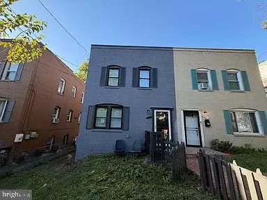 4523 DIX ST NE, Washington, DC 20019
