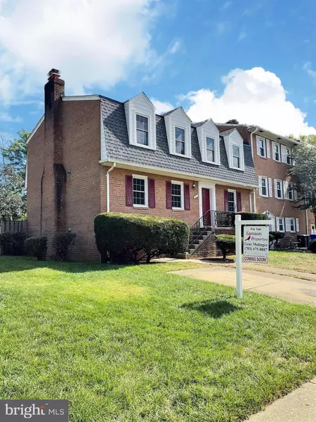 11 S ABINGDON ST, Arlington, VA 22204