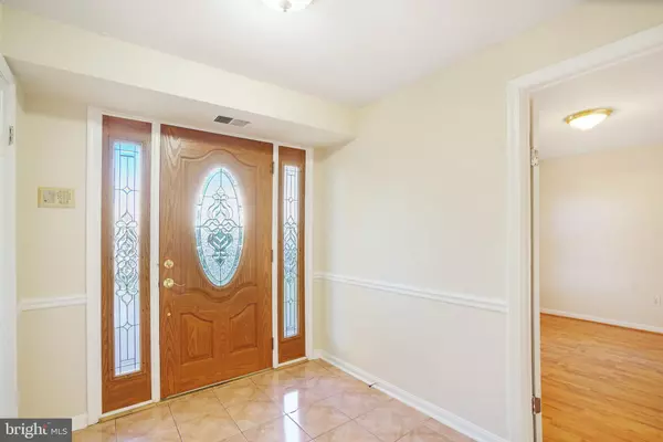 Alexandria, VA 22309,4339 CEDARLAKE CT