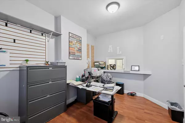 Philadelphia, PA 19125,145 E LEHIGH AVE