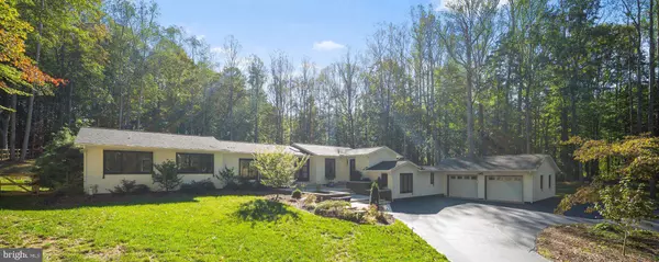 Fairfax Station, VA 22039,7511 WILLOWBROOK RD