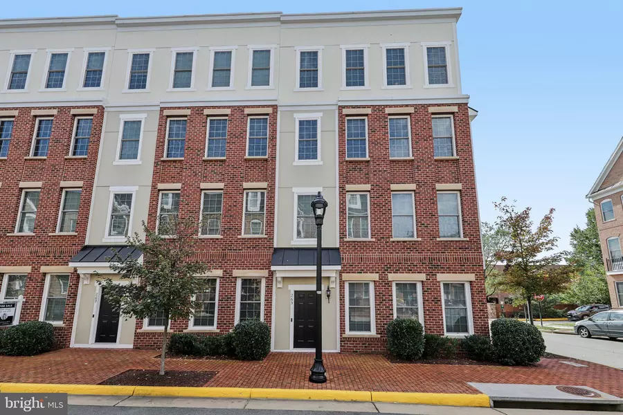 265 HIGH RAIL TER SE, Leesburg, VA 20175