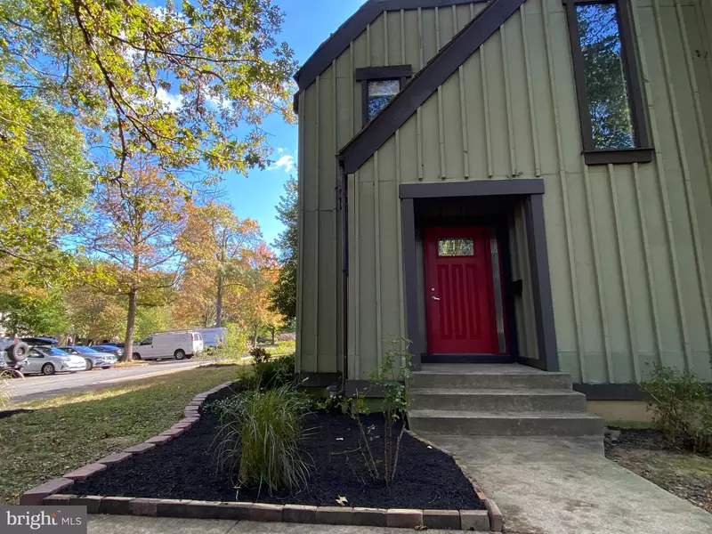 1540 SCANDIA CIR, Reston, VA 20190