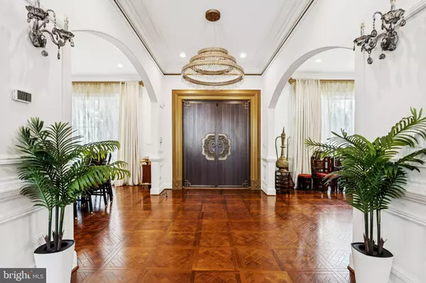 Mclean, VA 22101,855 DOLLEY MADISON BLVD