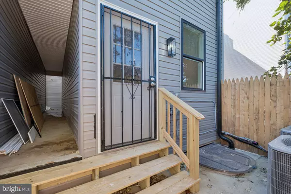 Philadelphia, PA 19104,4237 MANTUA AVE #2