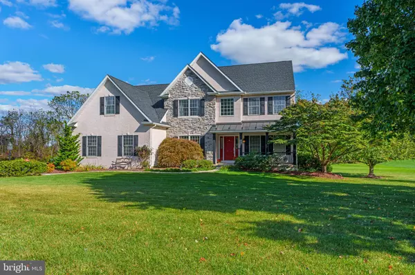 6581 SWEETBRIAR LN, Zionsville, PA 18092