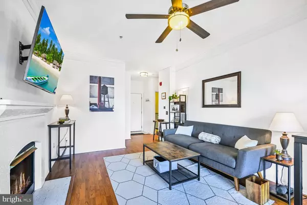 1530 SPRING GATE DR #9219, Mclean, VA 22102