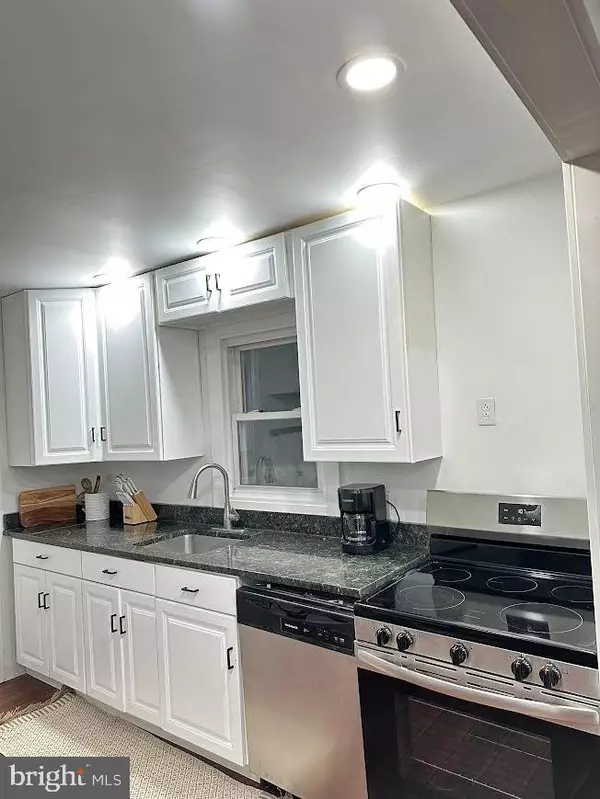 Alexandria, VA 22306,3416 GROVETON ST