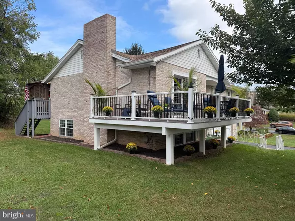 Harrisburg, PA 17111,5030 LILAC LN