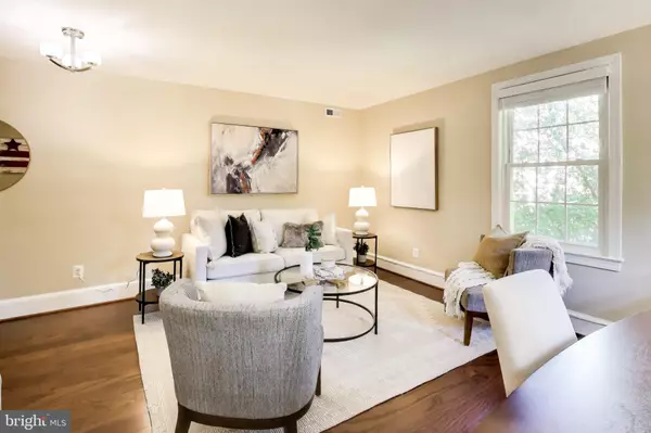 Washington, DC 20008,2725 ORDWAY ST NW #2