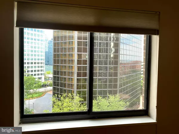 Arlington, VA 22209,1600 N OAK ST #706