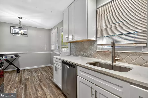 Oxon Hill, MD 20745,819 MAURY AVE