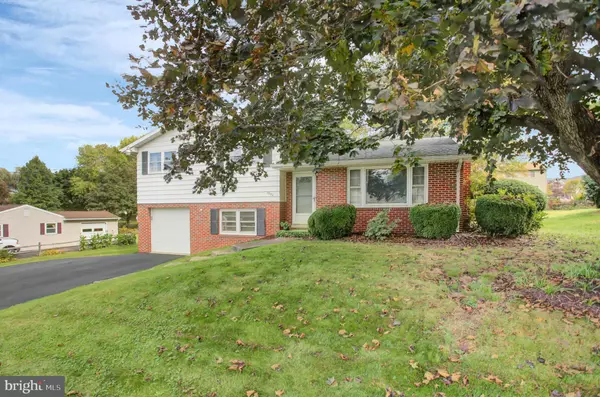 Chambersburg, PA 17202,1042 LAURICH DRIVE