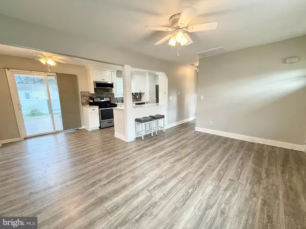 Bayville, NJ 08721,33 ANCHORAGE BLVD