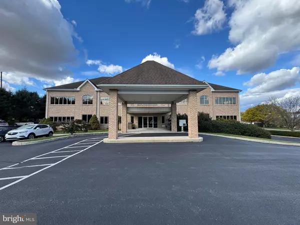 Lancaster, PA 17603,90 GOOD DR #302