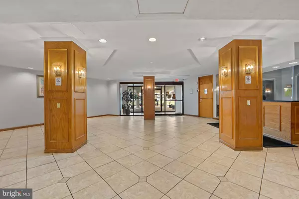 Hyattsville, MD 20782,3450 TOLEDO TER #502