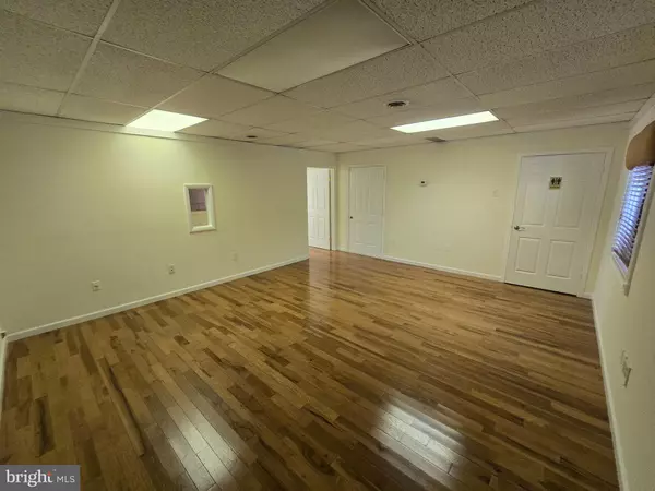 Ellicott City, MD 21042,3219-A CORPORATE CT